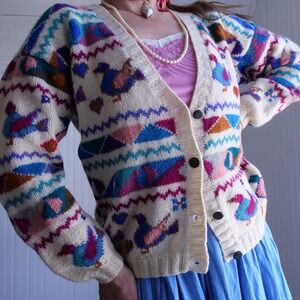 The sweetest vintage 90s Robert Scott Ltd. wool bird and heart‎ cardigan
